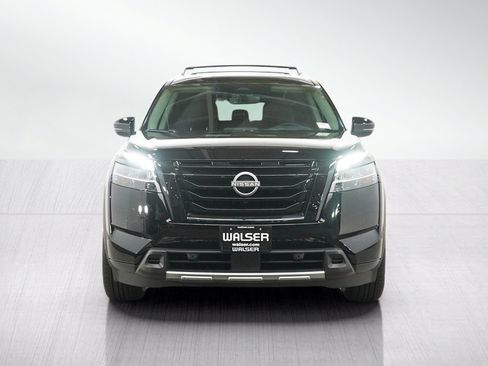 Used 2024 Nissan Pathfinder Platinum AWD/4WD image 8