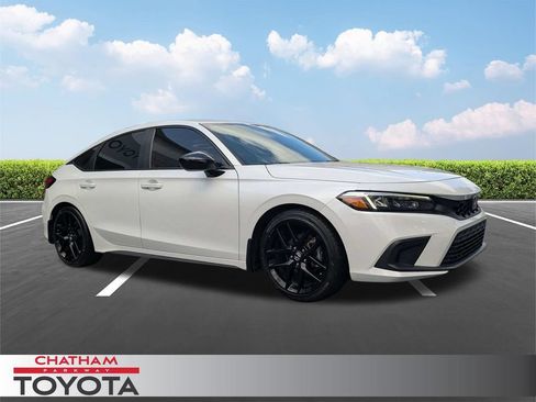 Used 2023 Honda Civic Sport image 1