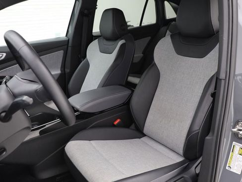 Used 2023 Volkswagen ID.4 Pro image 16