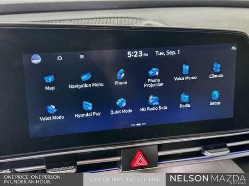 Used 2025 Hyundai Elantra Limited FWD image 16