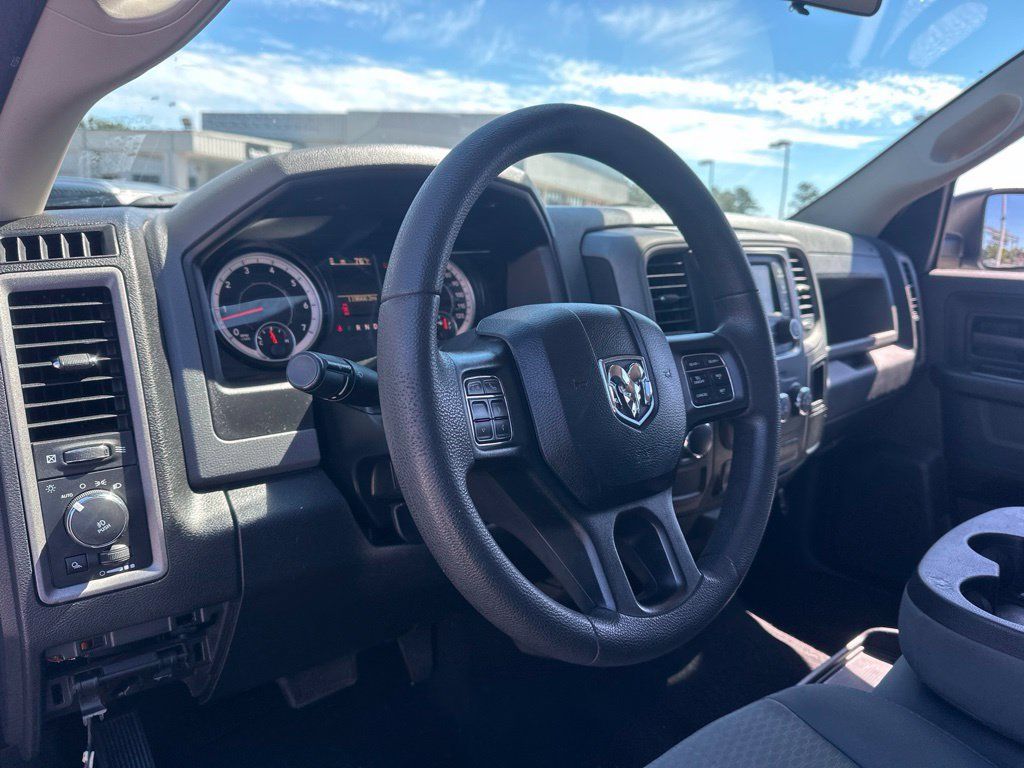 Used 2018 RAM 1500 Express w/ Express Value Package RWD image 13