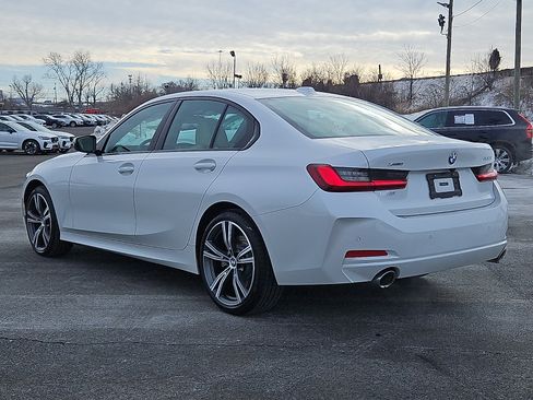 Used 2023 BMW 330i xDrive Sedan w/ Driving Assistance Package AWD/4WD image 4