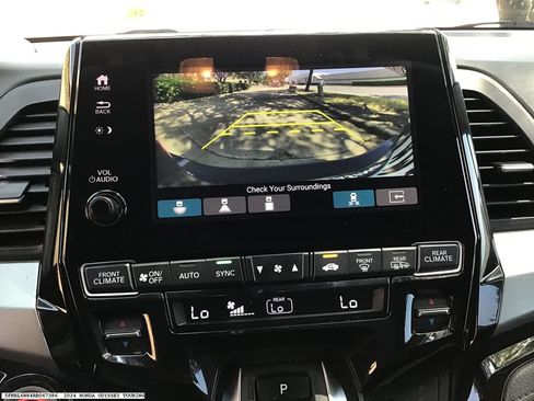 Used 2024 Honda Odyssey Touring image 16