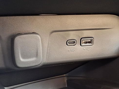 New 2026 Chevrolet Trax ACTIV w/ Sunroof Package image 23