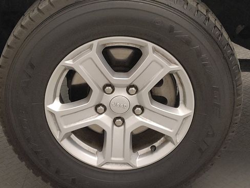 Used 2020 Jeep Wrangler Unlimited Sport S image 31