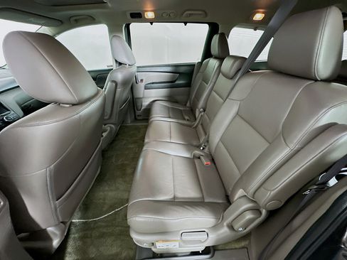 Used 2014 Honda Odyssey Touring image 28