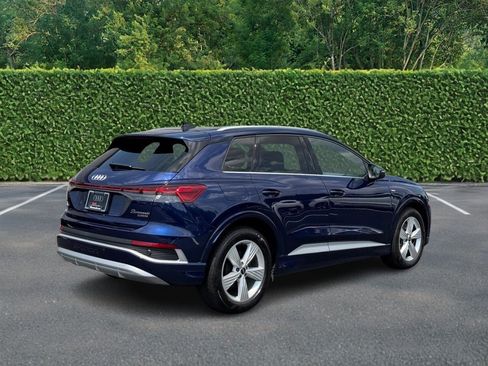 Used 2025 Audi Q4 e-tron Premium w/ Convenience Package AWD/4WD image 3