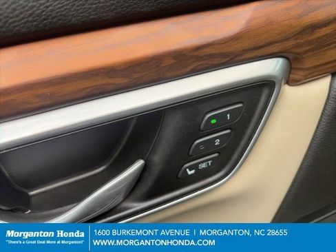 Used 2022 Honda CR-V Touring image 18