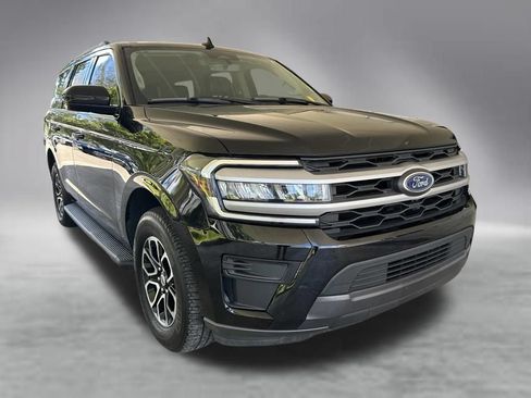 Used 2024 Ford Expedition XLT AWD/4WD image 2