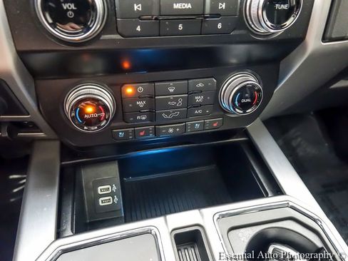 Certified 2020 Ford F150 Platinum w/ Equipment Group 701A Luxury AWD/4WD image 21