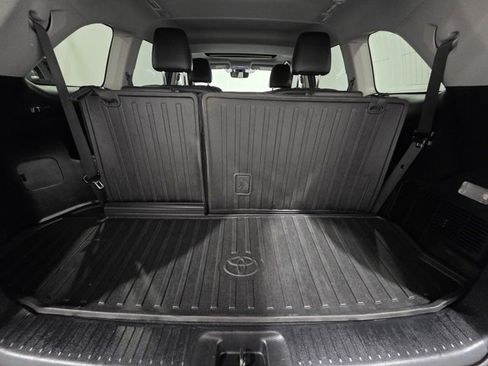Used 2017 Toyota Highlander Limited image 22