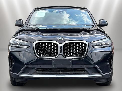 Used 2024 BMW X4 xDrive30i AWD/4WD image 2