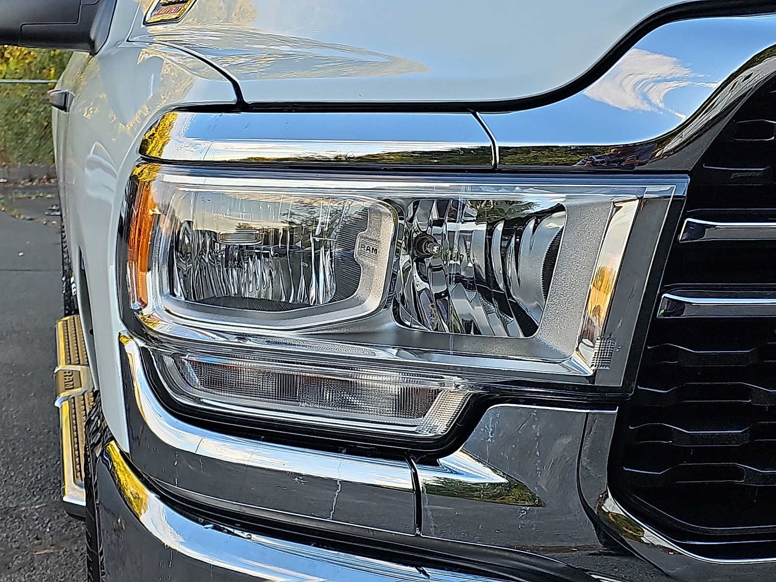 Used 2024 RAM 2500 Big Horn AWD/4WD image 9