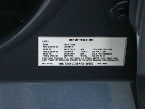 Used 2023 Tesla Model Y AWD image 27