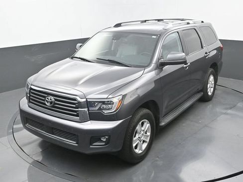 Used 2021 Toyota Sequoia SR5 w/ Premium Package RWD image 16