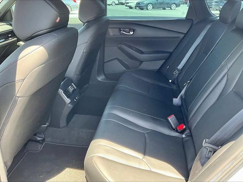 Used 2025 Honda Accord Sport image 8
