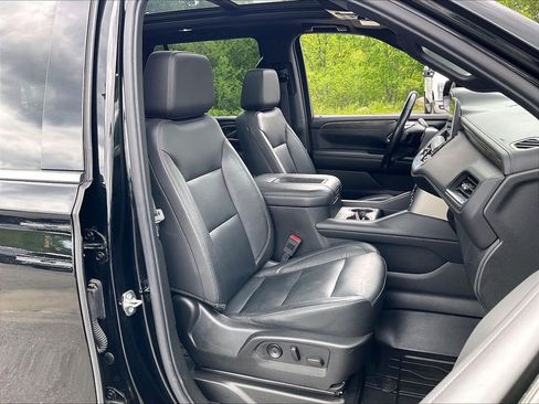 Used 2021 Chevrolet Tahoe LT w/ LT Signature Package AWD/4WD image 10