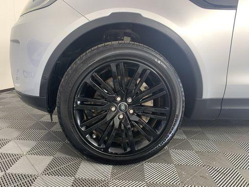 Used 2019 Land Rover Discovery HSE AWD/4WD image 11