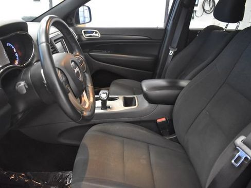 Used 2014 Jeep Grand Cherokee Laredo w/ Quick Order Package 23E AWD/4WD image 22