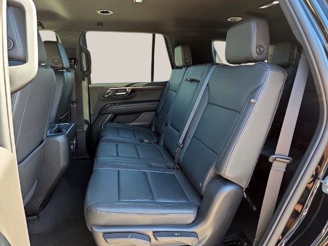 Used 2025 Chevrolet Tahoe LT AWD/4WD image 13