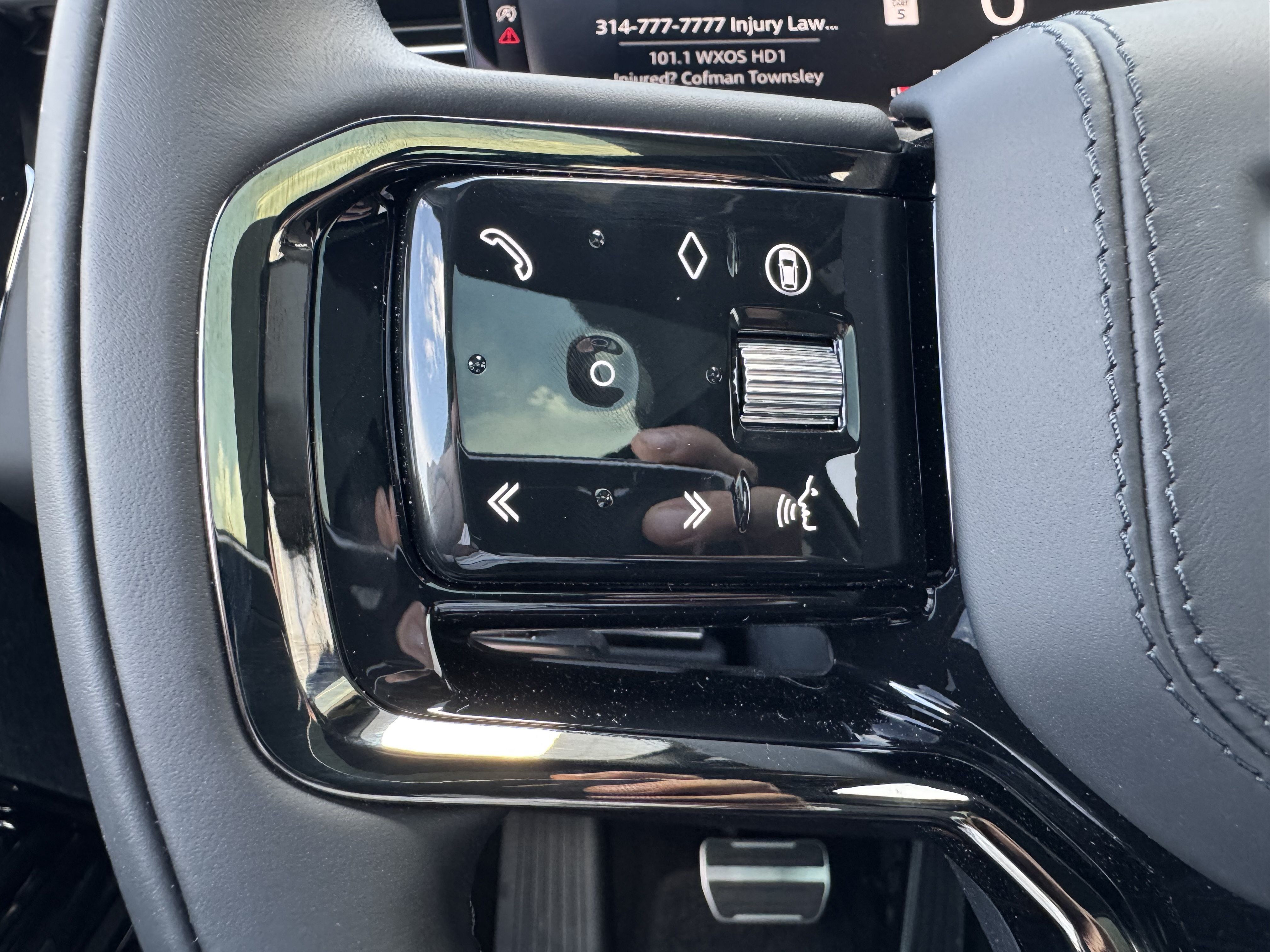New 2026 Land Rover Range Rover Sport Dynamic SE AWD/4WD image 16