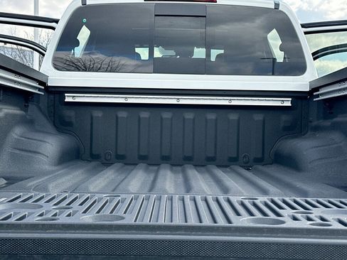 New 2025 Nissan Frontier PRO-4X w/ Pro Premium Package image 7