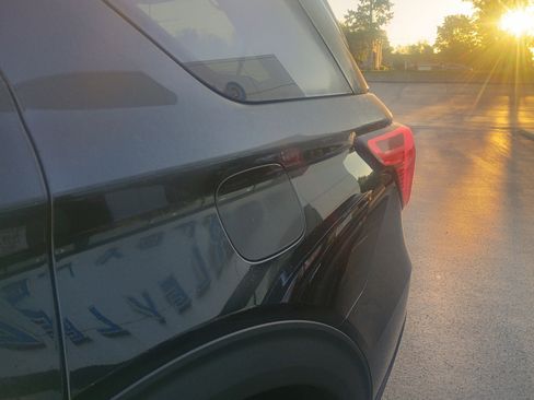 Certified 2025 Ford Explorer Active image 5