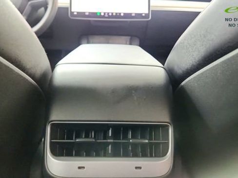 Used 2023 Tesla Model Y Performance image 52