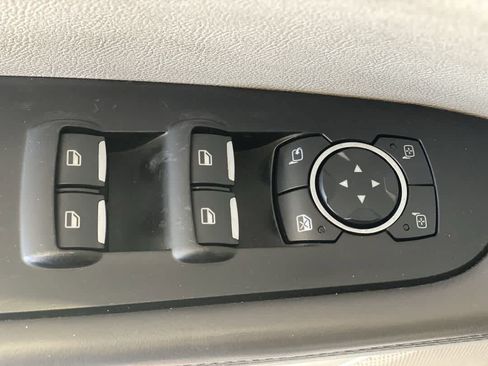Used 2016 Lincoln MKX Reserve w/ Technology Package AWD/4WD image 16