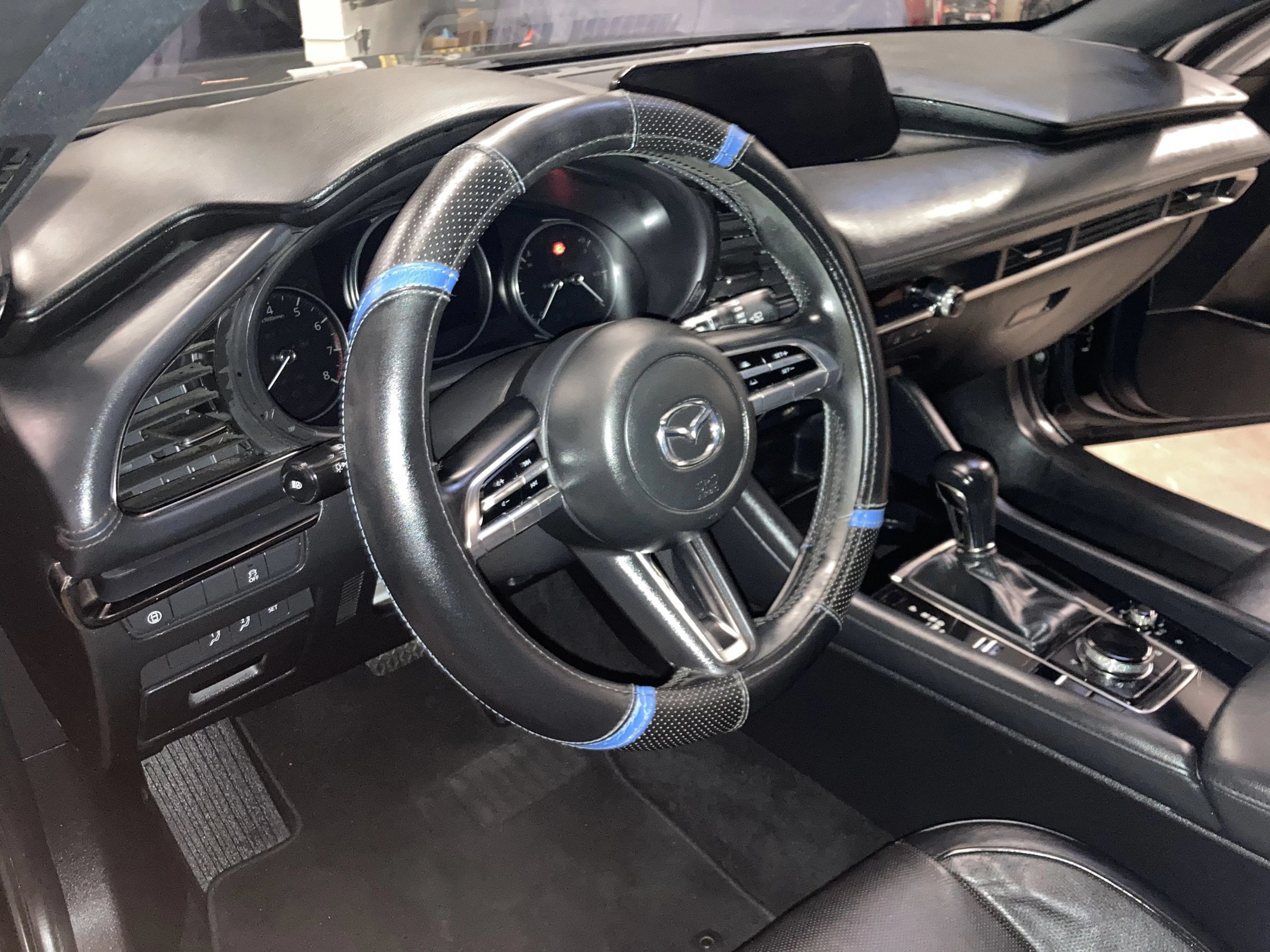 Used 2019 MAZDA MAZDA3 Hatchback w/ Premium Package FWD image 33