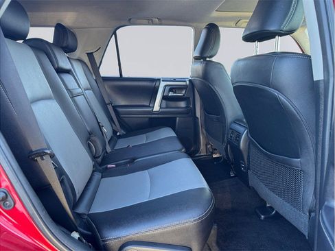 Used 2019 Toyota 4Runner SR5 Premium image 27