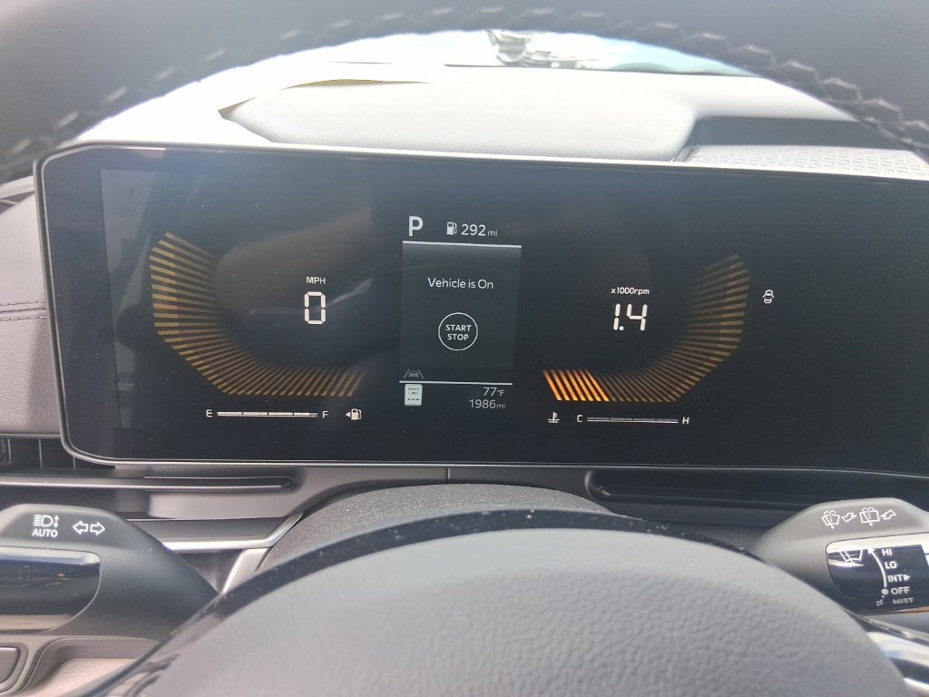 Certified 2026 Kia Carnival FWD image 9
