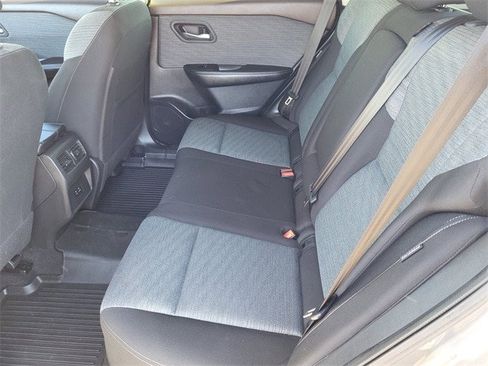 Used 2023 Nissan Rogue SV image 25