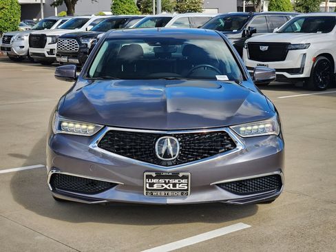 Used 2018 Acura TLX FWD image 2