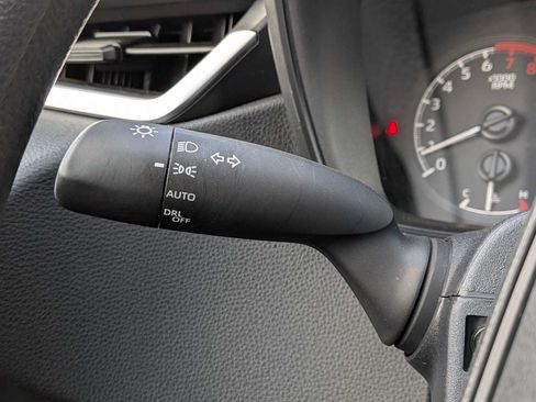 Used 2022 Toyota Corolla LE FWD image 25