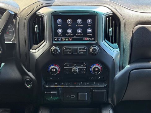 Used 2020 Chevrolet Silverado 1500 LT Trail Boss AWD/4WD image 17