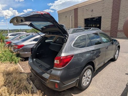 Used 2019 Subaru Outback 2.5i Premium AWD/4WD image 18
