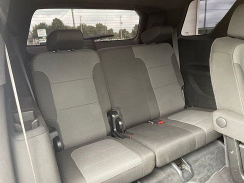 Used 2023 Chevrolet Traverse LT FWD image 27