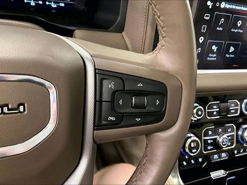 Used 2024 GMC Yukon Denali w/ Advanced Technology Package image 29