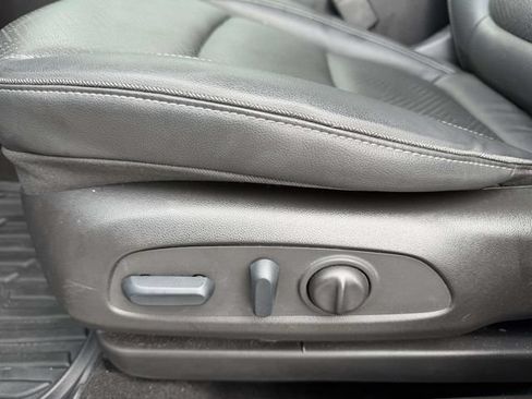 Used 2023 Buick Encore GX Essence w/ Experience Buick Package FWD image 21