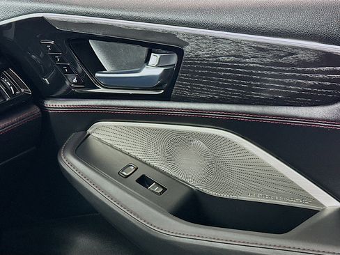 Used 2023 Acura MDX Type S image 18