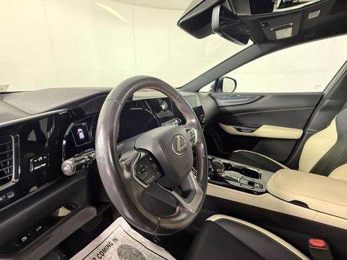 Used 2023 Lexus NX 250 FWD image 6
