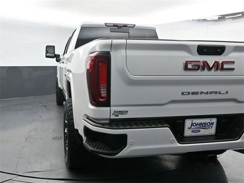 Used 2023 GMC Sierra 3500 Denali w/ Denali Ultimate Package image 13