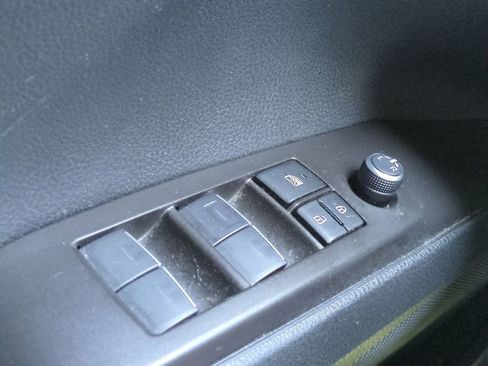 Used 2024 Toyota Camry XLE FWD image 28