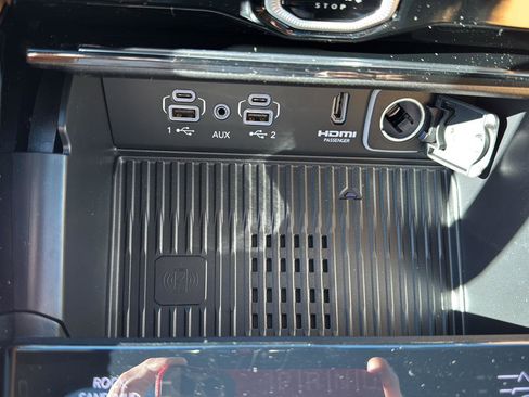 New 2026 Jeep Grand Cherokee Summit w/ Obsidian Package image 19