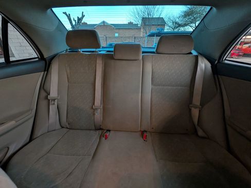 Used 2010 Toyota Corolla image 22