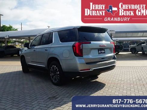Used 2025 GMC Yukon Elevation w/ LPO, Elevation Black Package AWD/4WD image 5