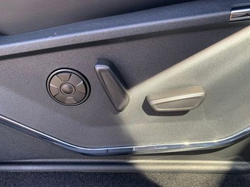 New 2026 Ford F250 Platinum image 16