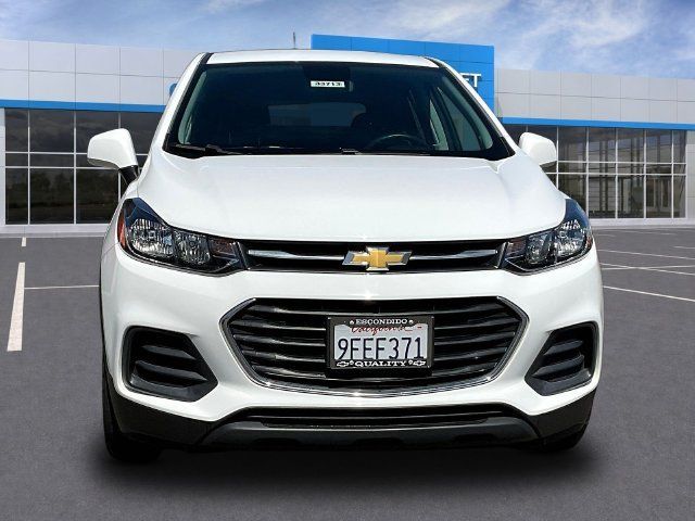 Certified 2022 Chevrolet Trax LS w/ Tint and Cruise Package FWD image 2