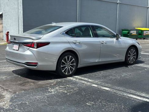 Used 2021 Lexus ES 250 w/ Premium Package AWD/4WD image 8